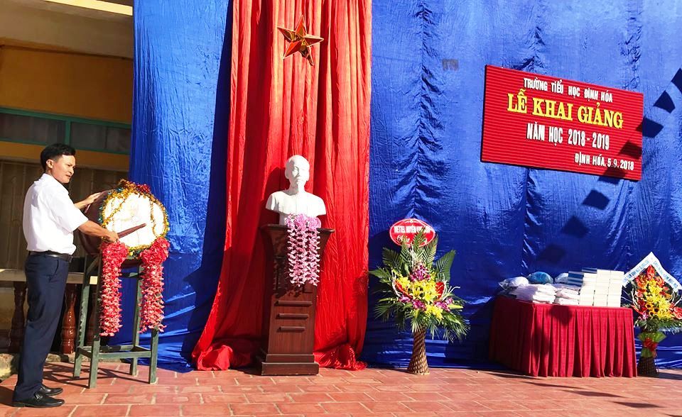 40932368_876659532522827_7590776129225490432_n